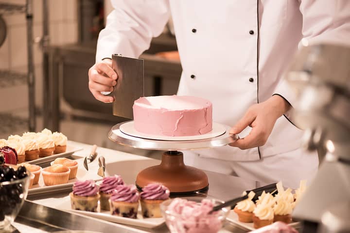 cropped-shot-of-confectioner-making-cake-in-restaurant-kitchen.jpg cropped-shot-of-confectioner-making-cake-in-restaurant-kitchen.jpg